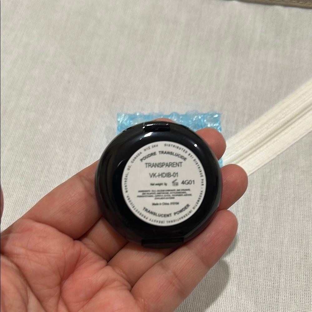 V-Kosmetik Black Compact poudre - Picture 2 of 2